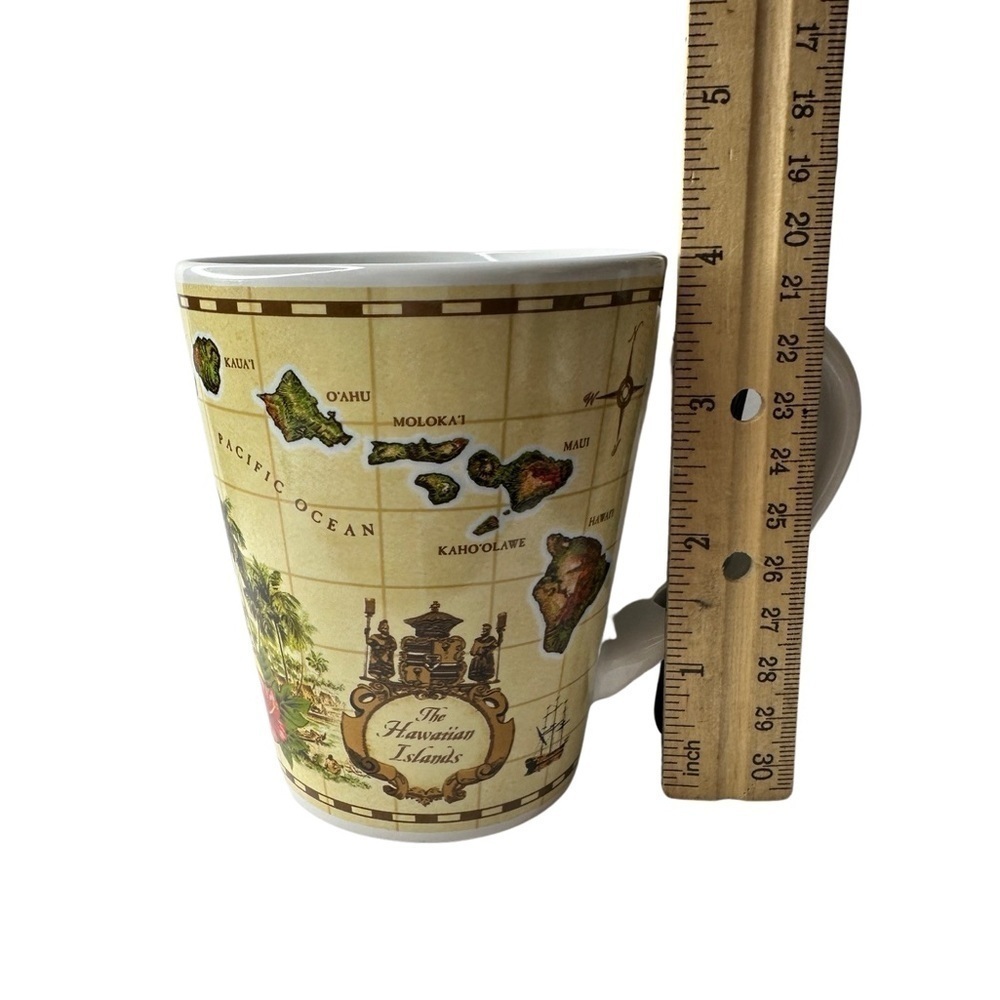 The Hawaiian Islands Coffee Cup w/Spoon (Like New - Excellent Condition) 🌺 - Picture 6 of 6